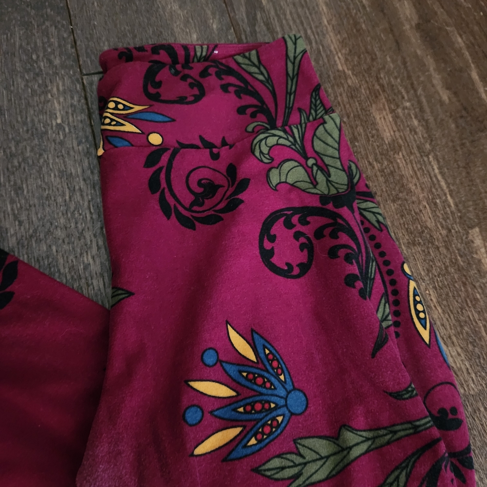 LuLaRoe Burgundy and Blue Floral OS Leggings